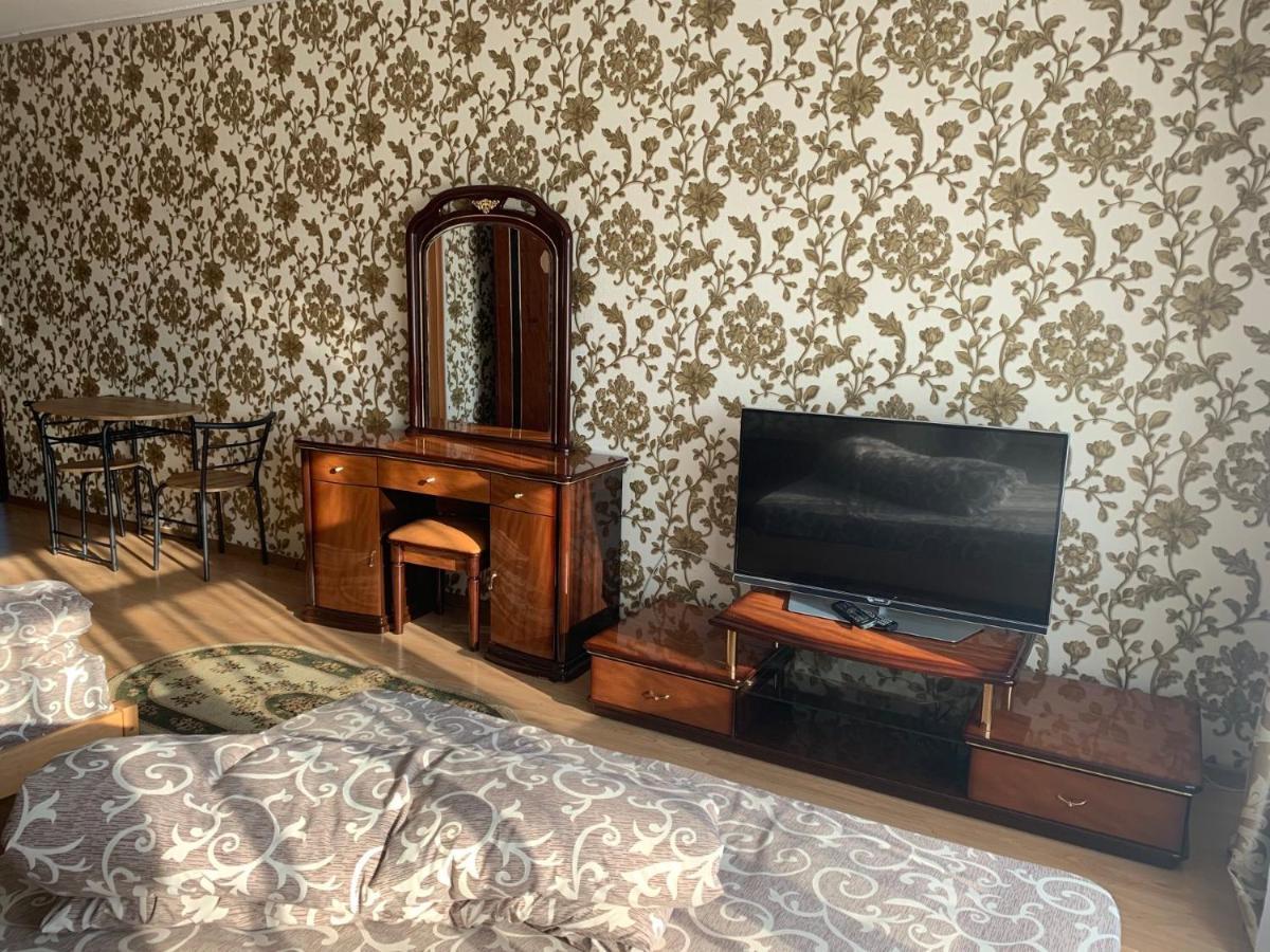 4 Seasons Otel Boryspilʼ Dış mekan fotoğraf