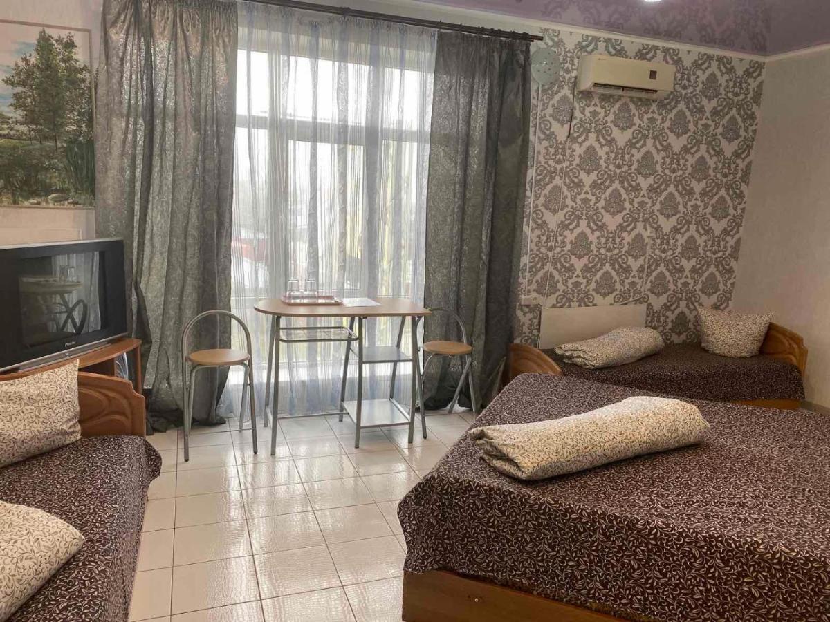4 Seasons Otel Boryspilʼ Dış mekan fotoğraf